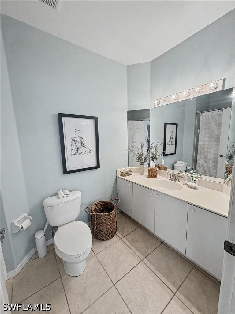 2 Bed Condominium for Sale in Naples, photo 25