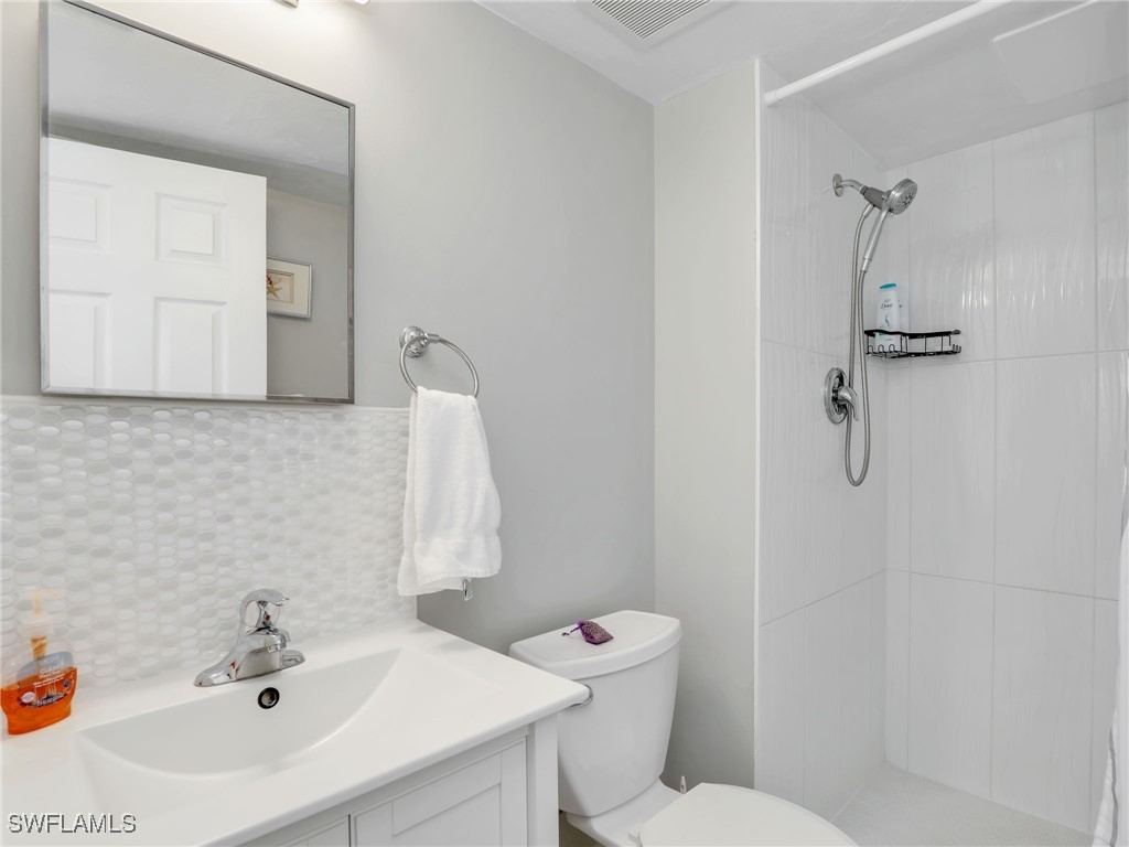 2 Bed Condominium for Sale in Fort Myers Beach, FL, $315,000 — photo 26