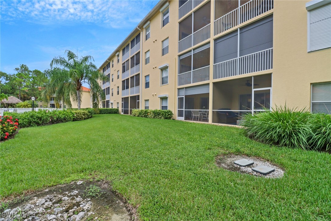 2 Bed Condominium for Sale in Naples, photo 26