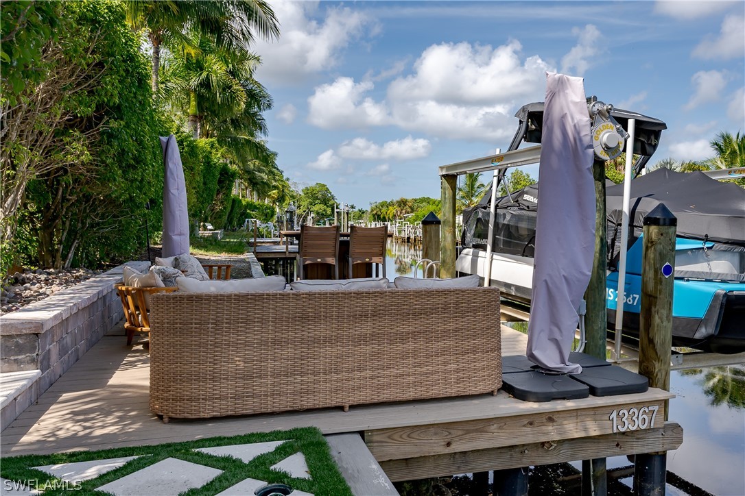 Waterfront Home for Sale in Naples, photo 26