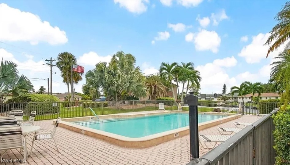 2 Bed Waterfront Home for Sale in Cape Coral, photo 26