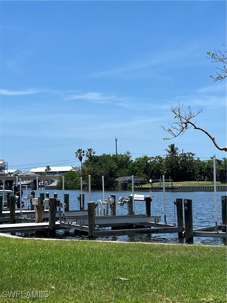 2 Bed Waterfront Home for Sale in Bokeelia, photo 26