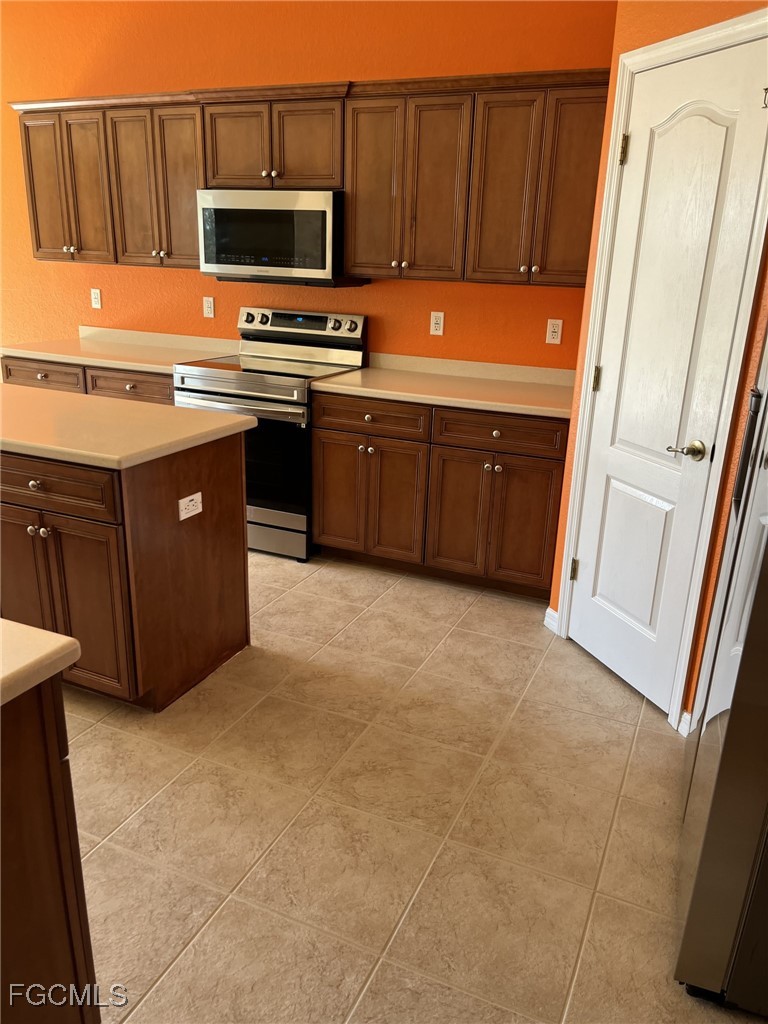 4 Bed Waterfront Home for Sale in Fort Myers, FL, $364,000 — photo 26