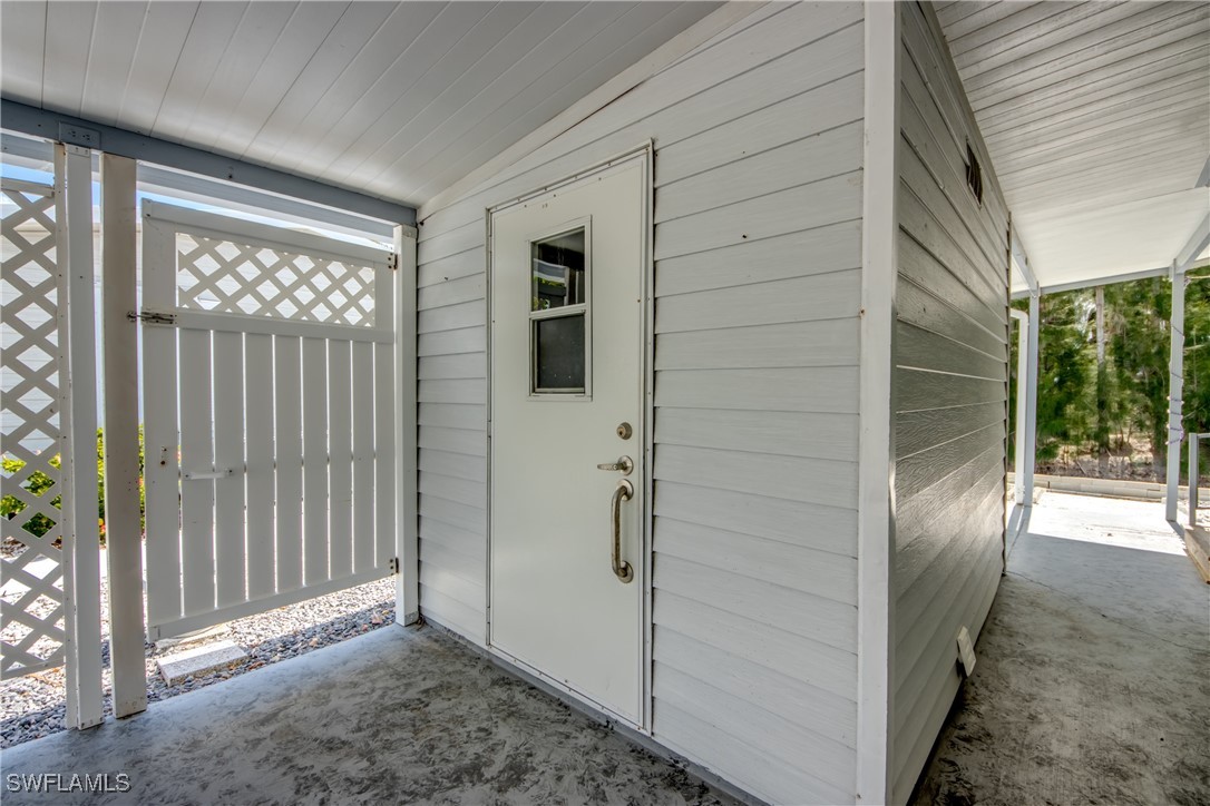2 Bed Waterfront Home for Sale in Pine Island Cove, photo 26