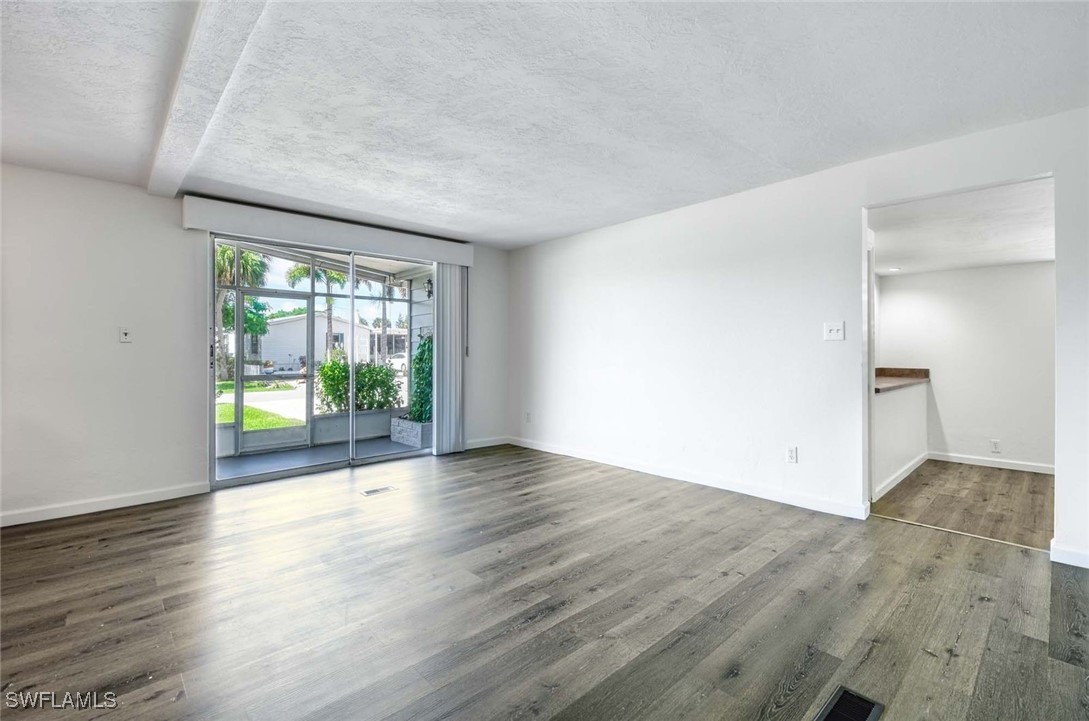 2 Bed ManufacturedHome for Sale in Naples, FL, $295,000 — photo 26