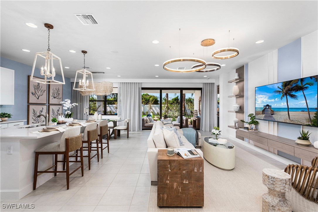 3 Bed SingleFamilyResidence for Sale in Valencia Harbor, FL — photo 26