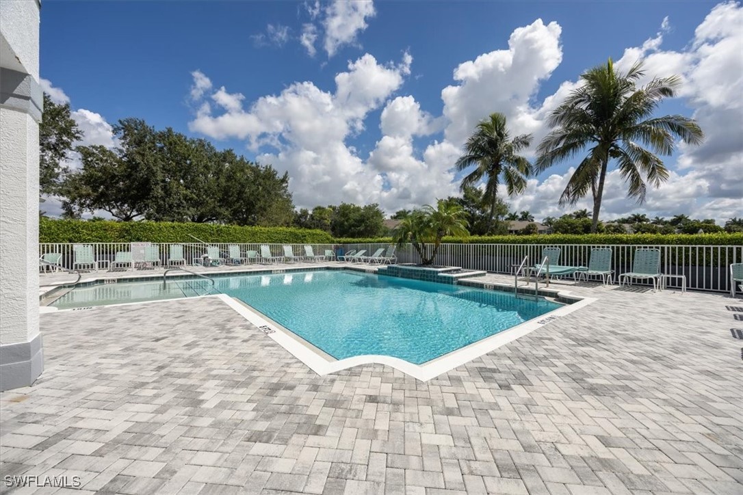 2 Bed Condominium for Sale in Naples, photo 26