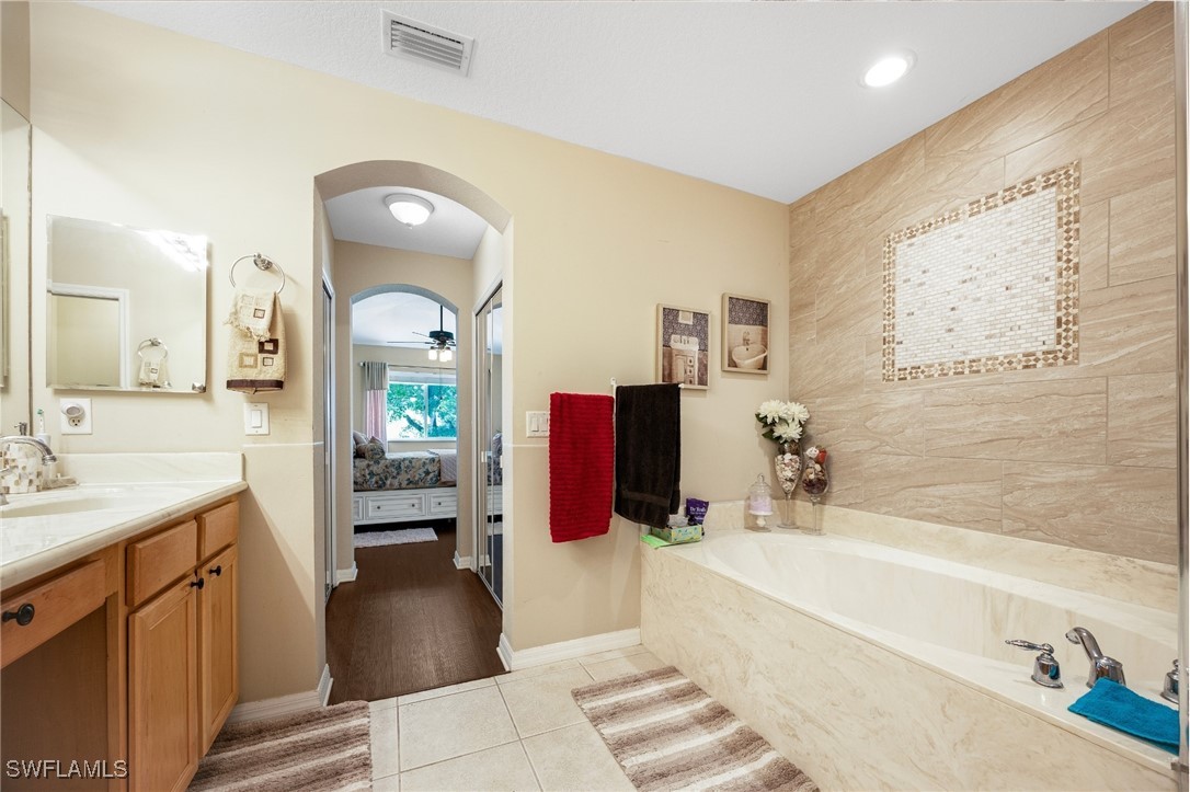 3 Bed Townhouse for Sale in Colonnade At Forum, FL, $299,000 — photo 26