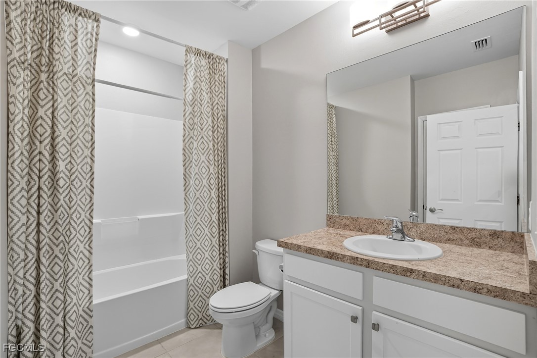 3 Bed SingleFamilyResidence for Sale in Entrada, FL — photo 26