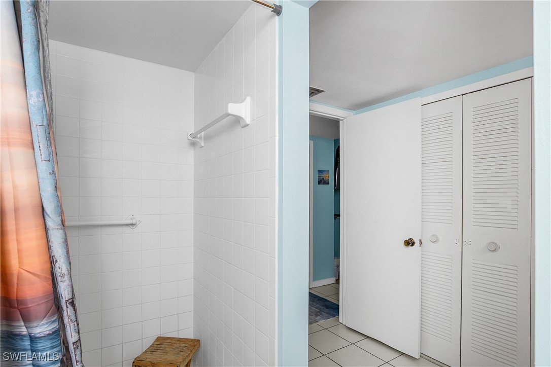 2 Bed Condominium for Sale in Montego Manor, FL, $199,900 — photo 26