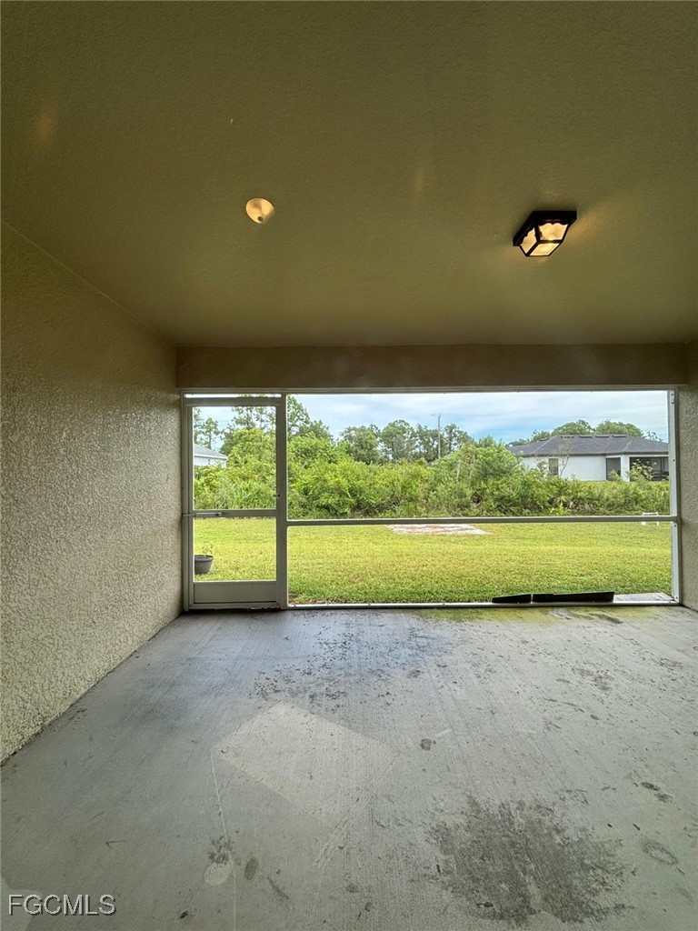 4 Bed SingleFamilyResidence for Sale in Lehigh Acres, photo 26