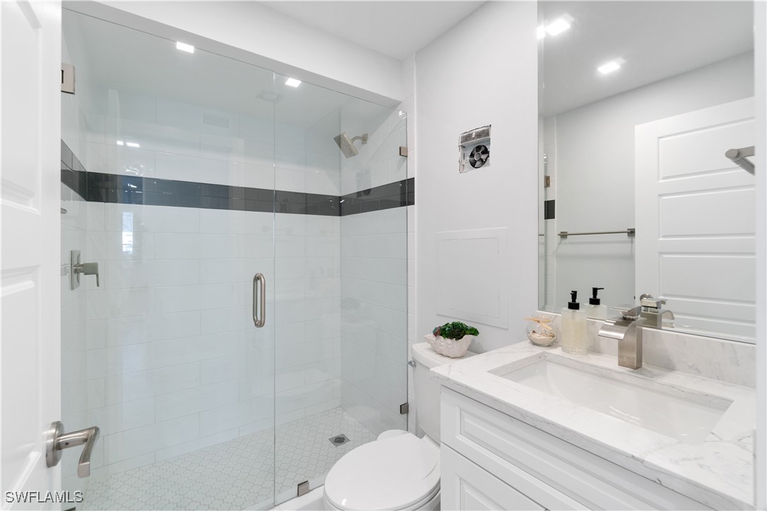 2 Bed Waterfront Home for Sale in Casa Bonita Ii, FL — photo 26