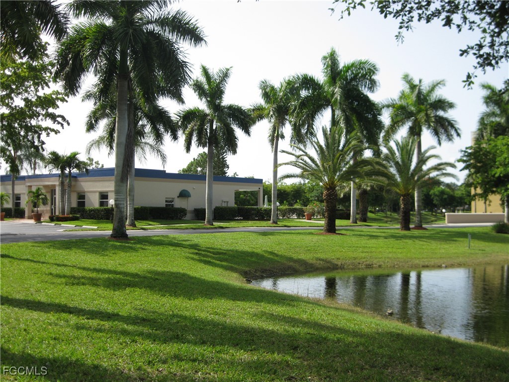 1 Bed Waterfront Home for Sale in Fort Myers, photo 26