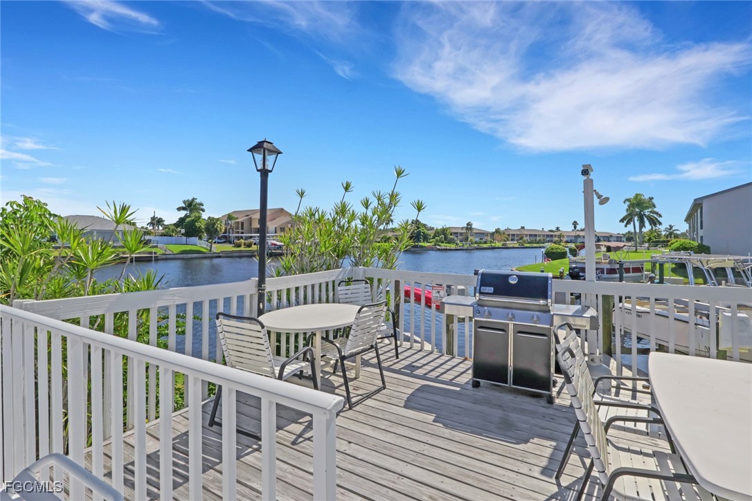 2 Bed Waterfront Home for Sale in Cape Coral, photo 26