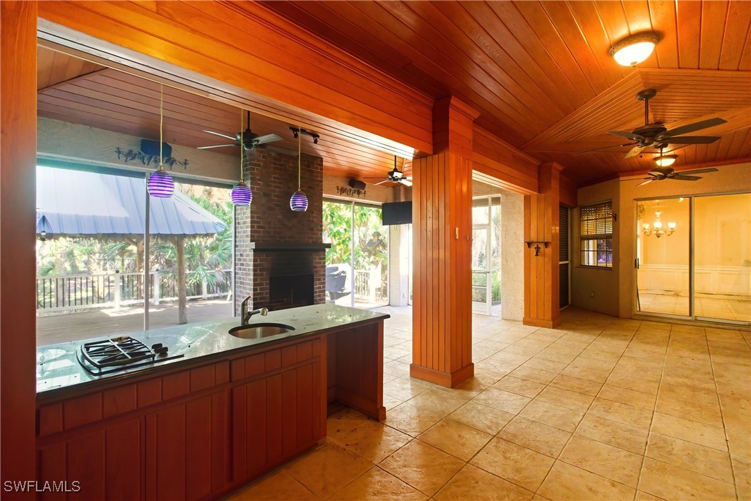 3 Bed SingleFamilyResidence for Sale in Naples, photo 26
