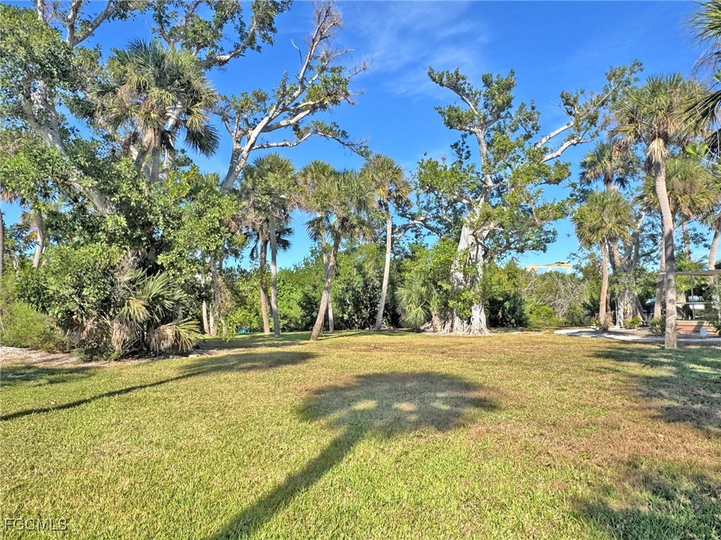 1 Bed Duplex for Sale in Sanibel Shores, photo 26