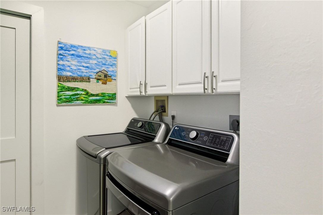 3 Bed Condominium for Sale in Naples, photo 26