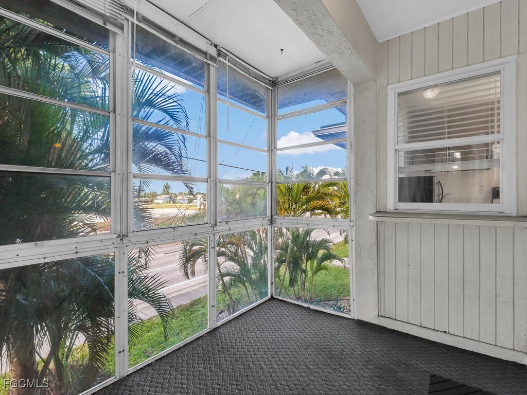 2 Bed Waterfront Home for Sale in Mark I, photo 26