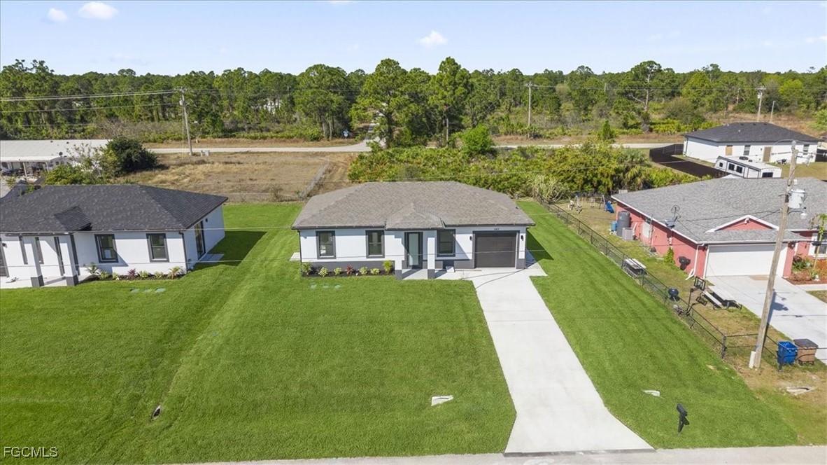 3 Bed SingleFamilyResidence for Sale in Lehigh Acres, photo 26