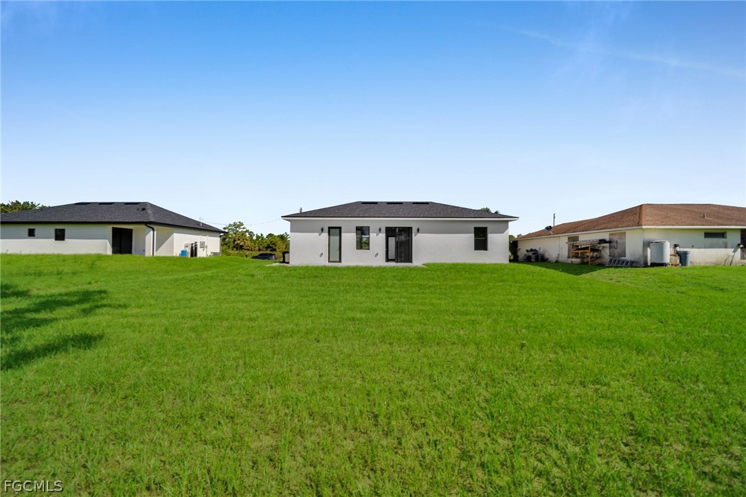 3 Bed SingleFamilyResidence for Sale in Lehigh Acres, photo 26