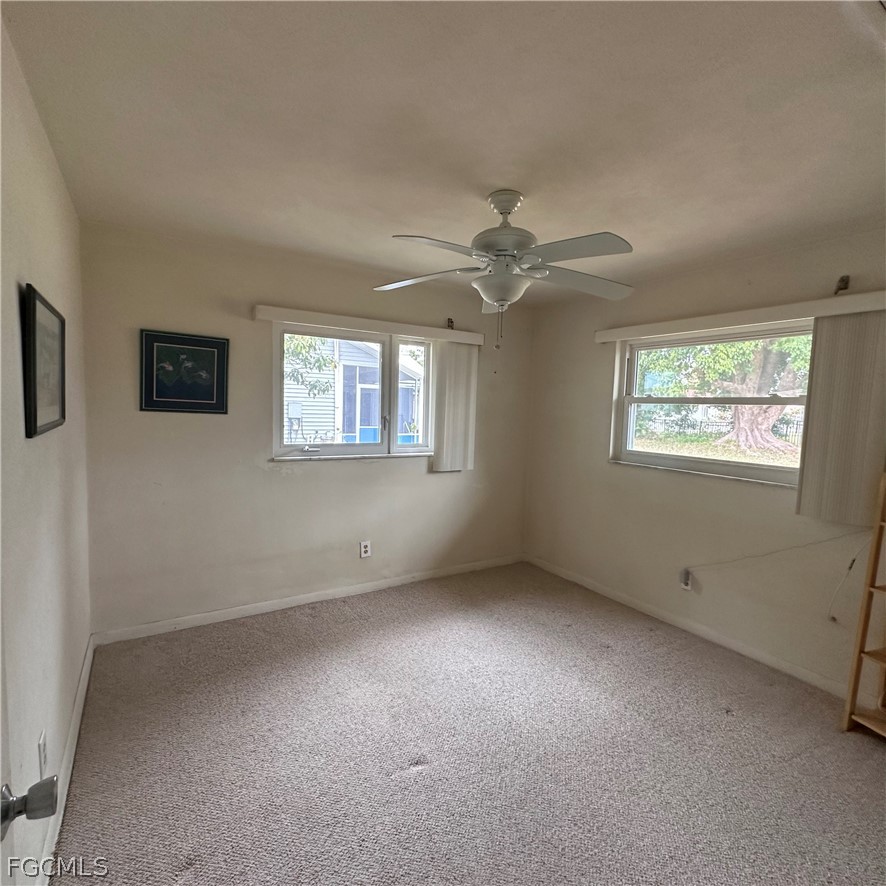 2 Bed SingleFamilyResidence for Sale in Cape Coral, photo 26