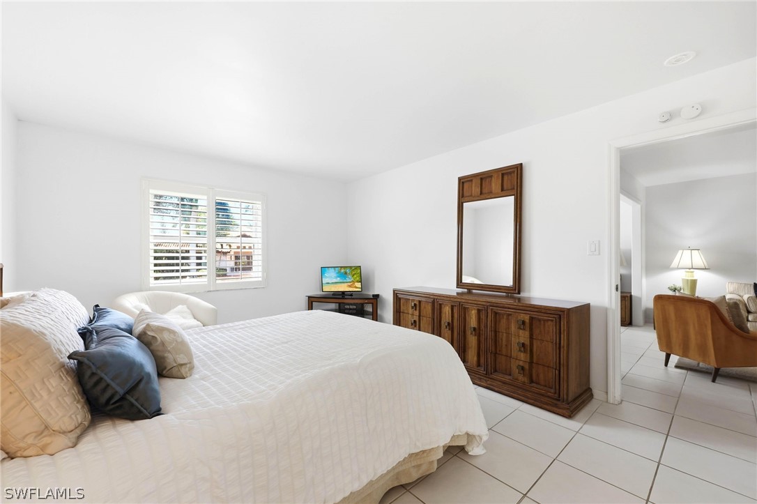 2 Bed Condominium for Sale in Naples, photo 26