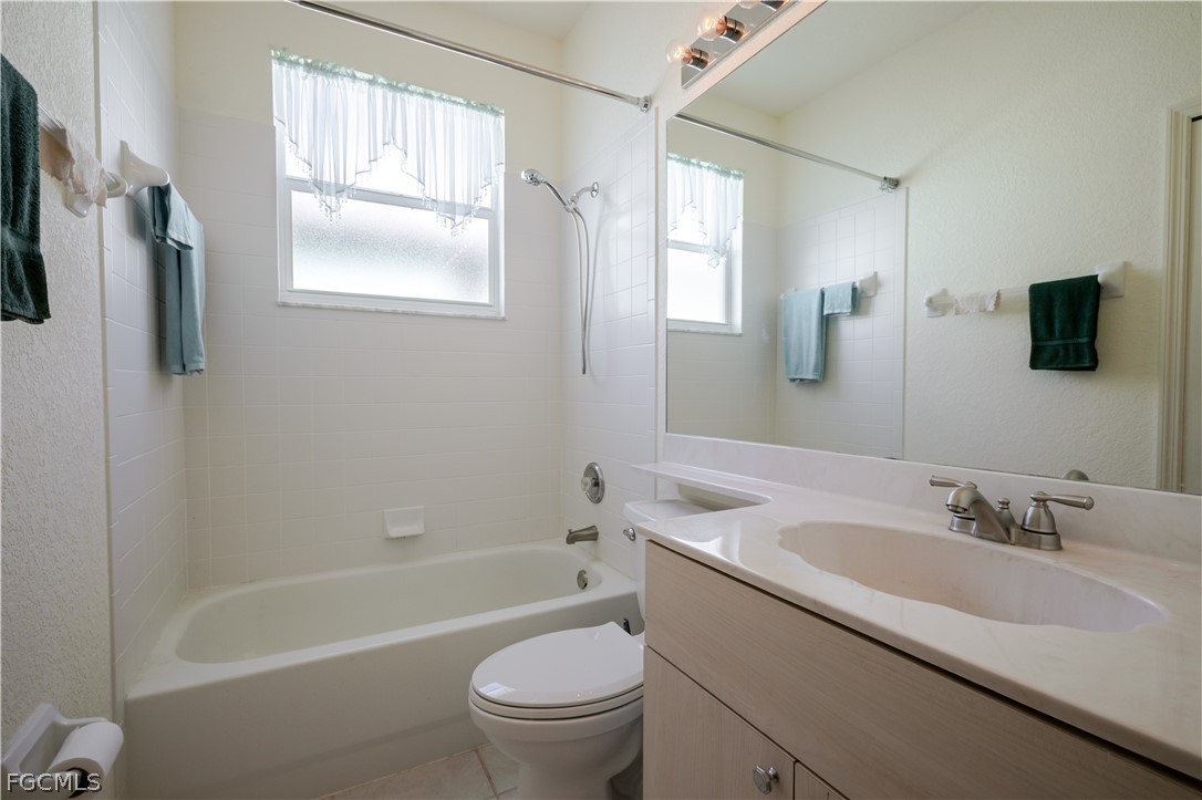 3 Bed SingleFamilyResidence for Sale in North Fort Myers, FL — photo 26