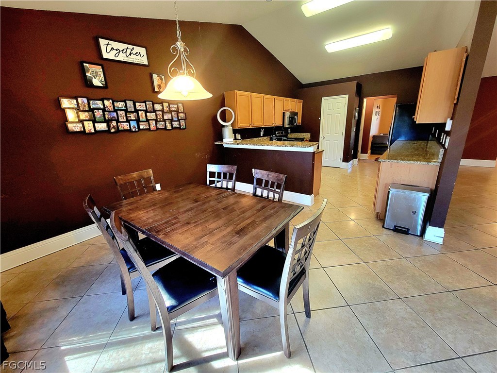 4 Bed SingleFamilyResidence for Sale in Lehigh Acres, photo 26