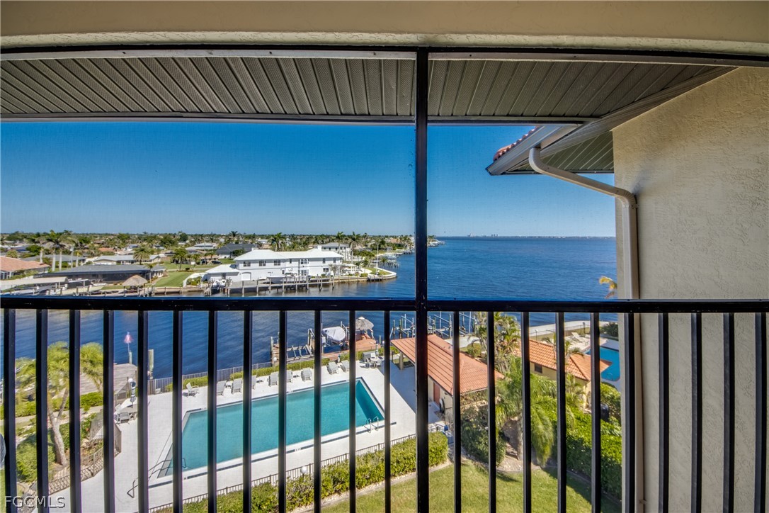 2 Bed Waterfront Home for Sale in Rivers Condo, FL, $299,900 — photo 26