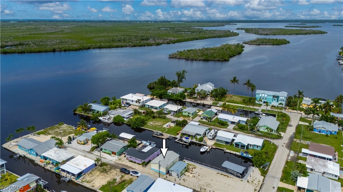 2 Bed Waterfront Home for Sale in Matlacha, FL, $299,900 — photo 26