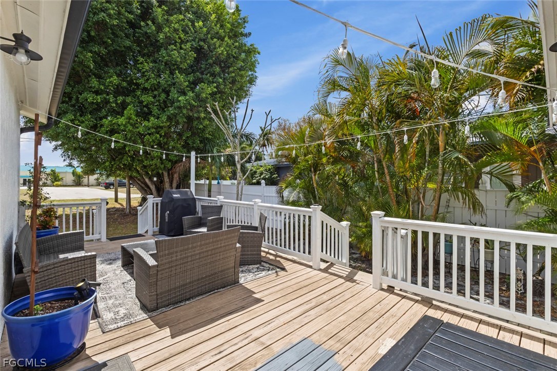 3 Bed SingleFamilyResidence for Sale in Metes And Bounds, FL — photo 26