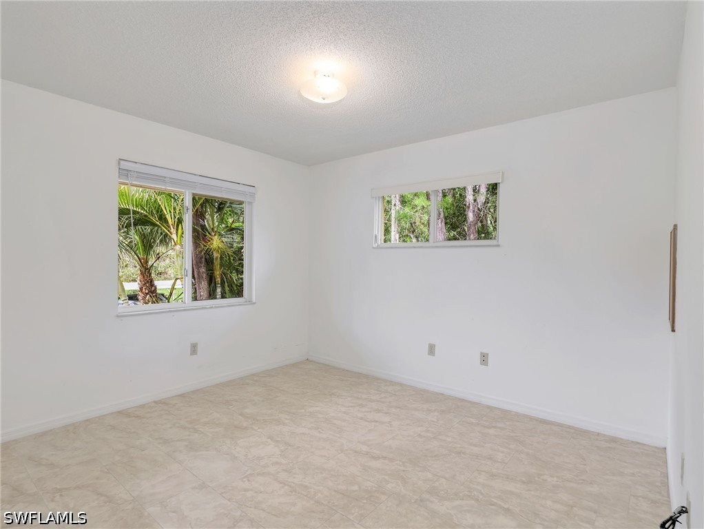 2 Bed Waterfront Home for Sale in Naples, photo 26