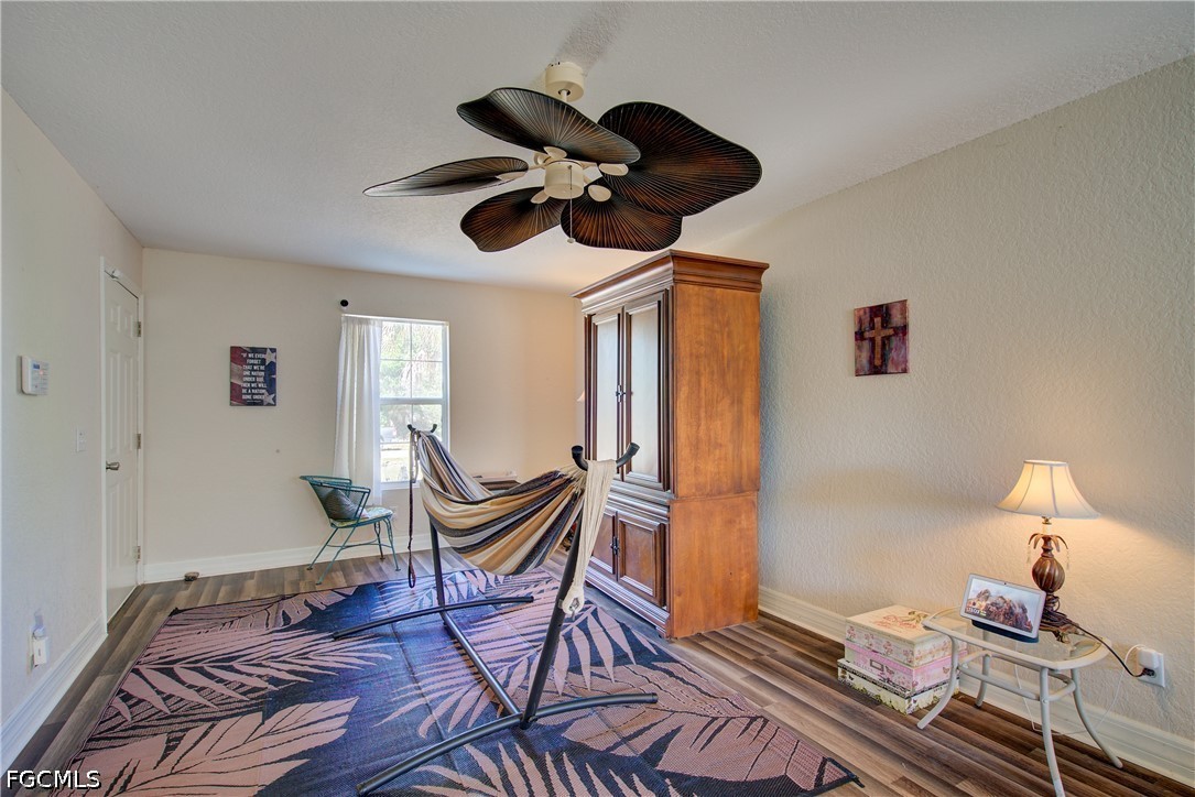 3 Bed SingleFamilyResidence for Sale in Lehigh Acres, photo 26