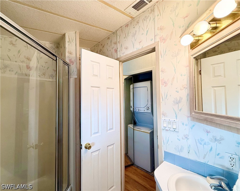 1 Bed ManufacturedHome for Sale in Naples, FL, $135,000 — photo 26