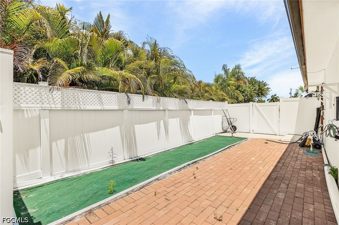 2 Bed Pool Home for Sale in Pine Island Ridge, FL, $399,000 — photo 26