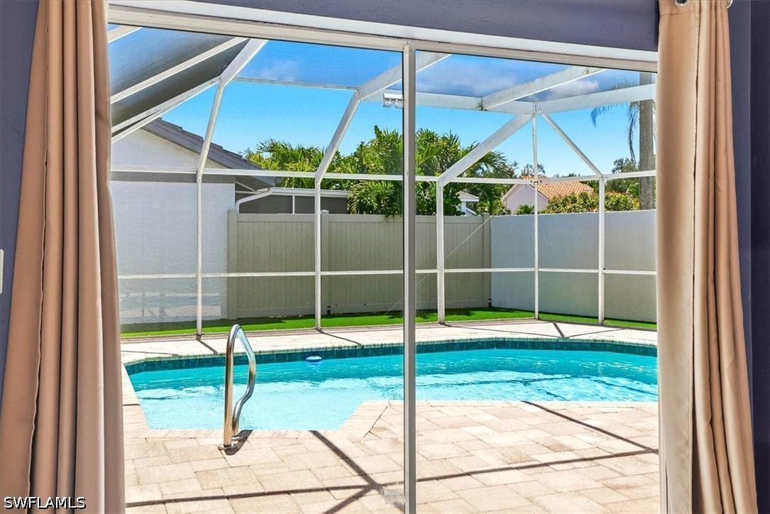 3 Bed Pool Home for Sale in Moon Lake, photo 26