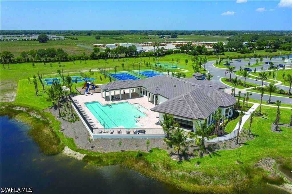3 Bed Pool Home for Sale in Portico, photo 26