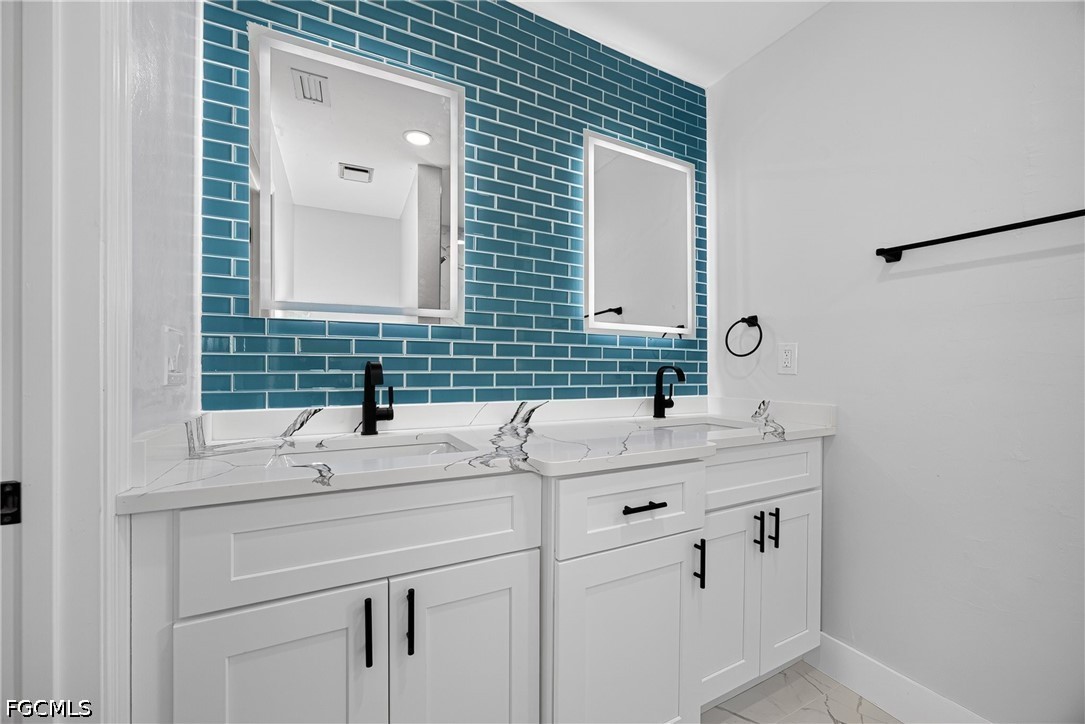 3 Bed SingleFamilyResidence for Sale in Cape Coral, photo 26