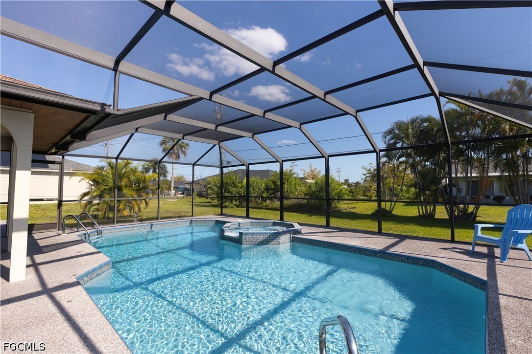 3 Bed Pool Home for Sale in Cape Coral, photo 26