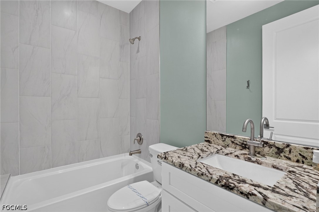 3 Bed Pool Home for Sale in Cape Coral, photo 26