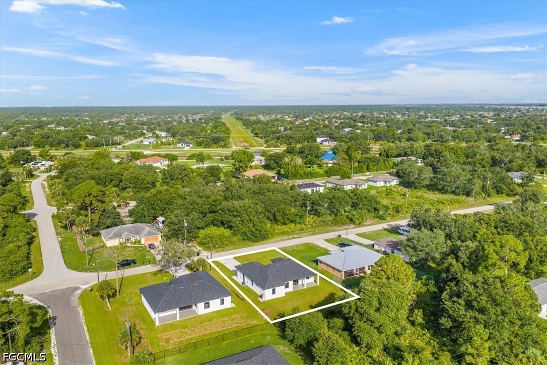 3 Bed SingleFamilyResidence for Sale in Lehigh Acres, photo 26