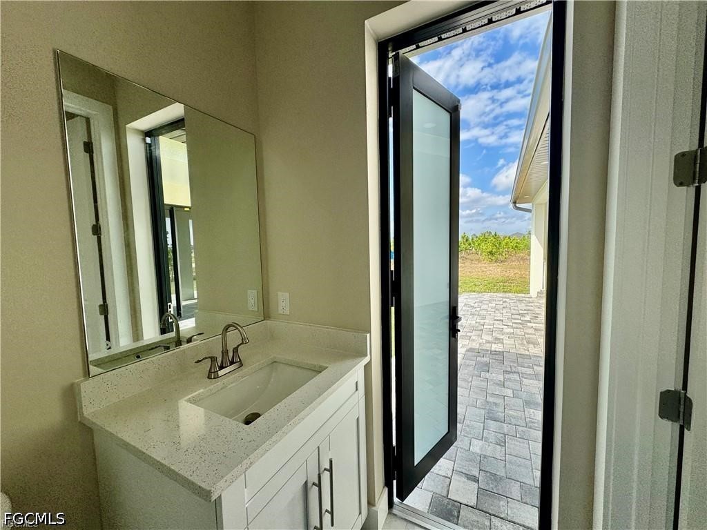 4 Bed SingleFamilyResidence for Sale in Cape Coral, photo 26