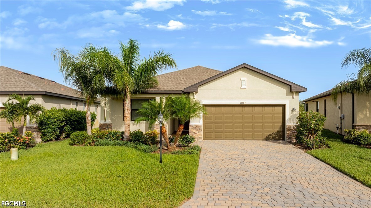 3 Bed SingleFamilyResidence for Sale in Portico, FL — photo 26