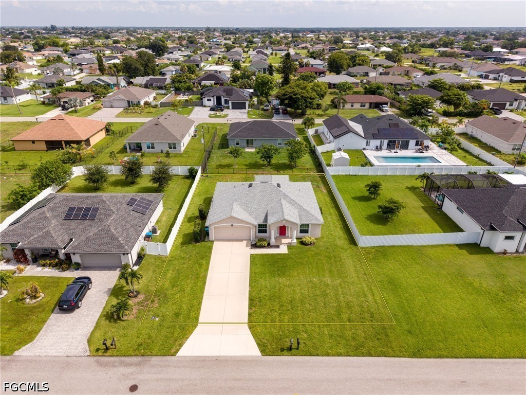 3 Bed SingleFamilyResidence for Sale in Cape Coral, photo 26