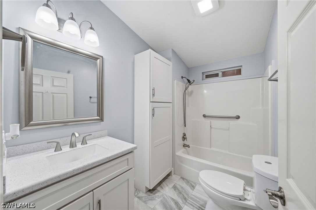 2 Bed ManufacturedHome for Sale in Carousel Cove, FL — photo 26