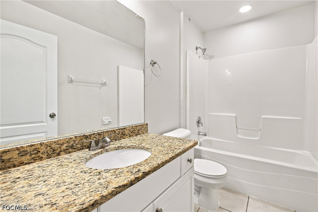 3 Bed SingleFamilyResidence for Sale in Mirror Lakes, FL — photo 26