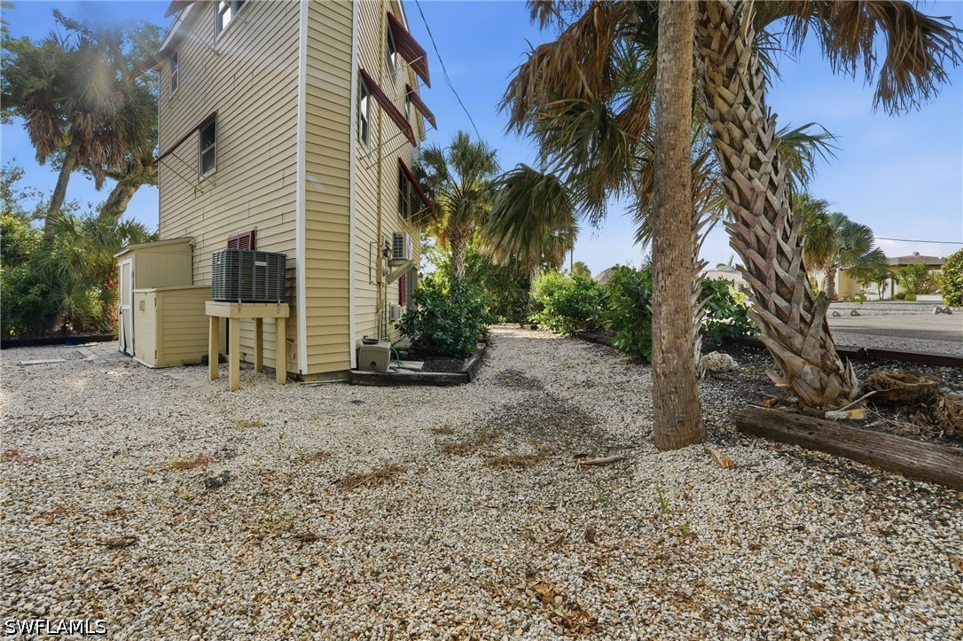 2 Bed SingleFamilyResidence for Sale in Gulf Heights, FL — photo 26