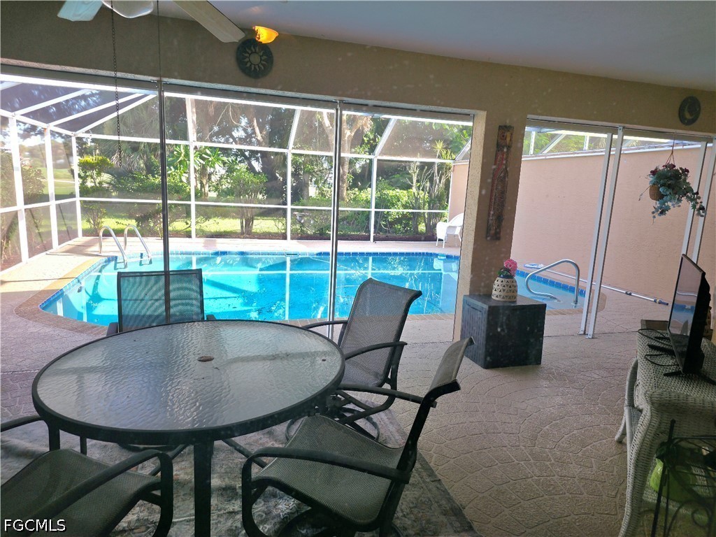 2 Bed Pool Home for Sale in Lehigh Acres, photo 26