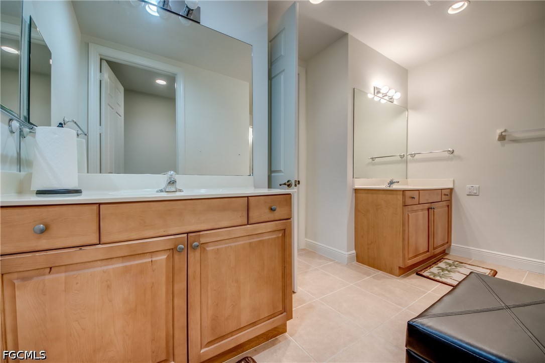 2 Bed Condominium for Sale in Tuscany Court, FL, $250,000 — photo 26