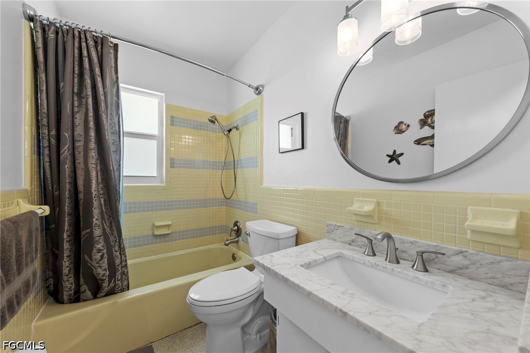 2 Bed SingleFamilyResidence for Sale in Wedgewood, photo 26
